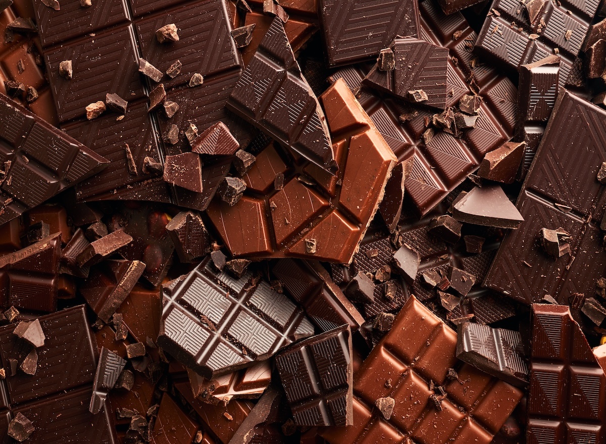 Broken,Chocolate,Bar,Texture,Background